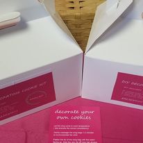 Load image into Gallery viewer, DIY Decorating Cookie Kits